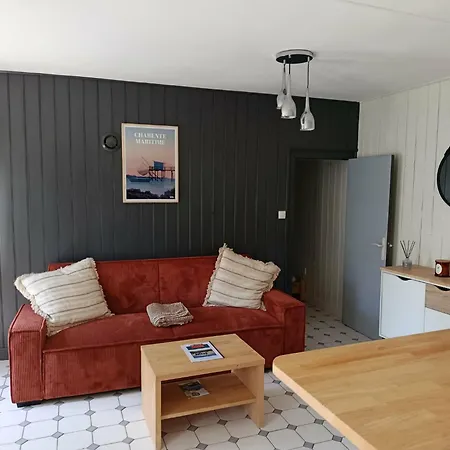 Holiday home La Maison De L'estuaire - Proche Randonnee - Barzan
